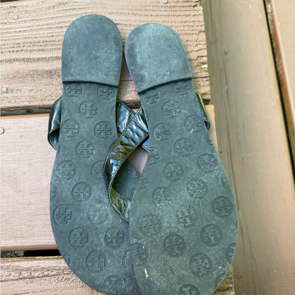 Tory Burch Leather Flip Flop - Picture 4 of 5